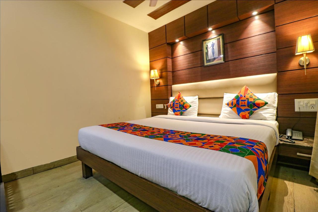 Fabhotel Admire Suites Nové Dillí Exteriér fotografie