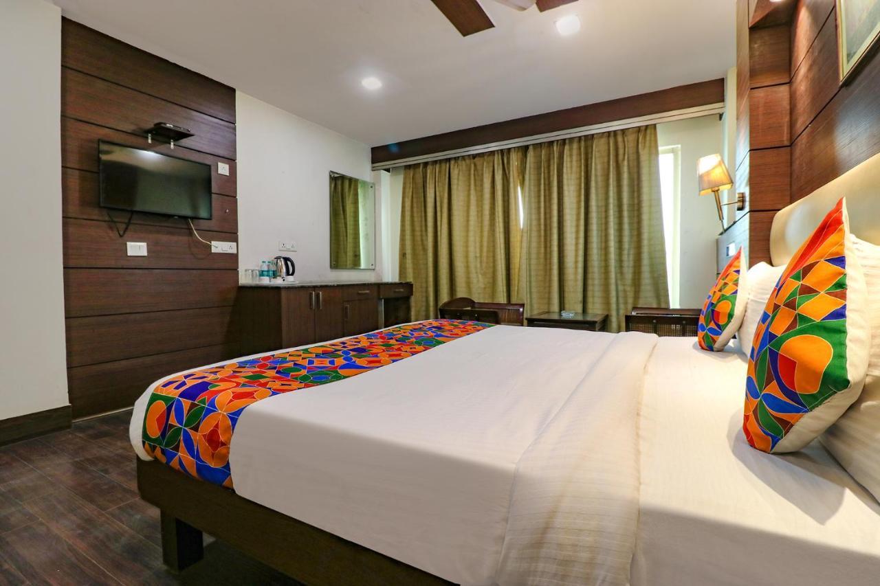 Fabhotel Admire Suites Nové Dillí Exteriér fotografie