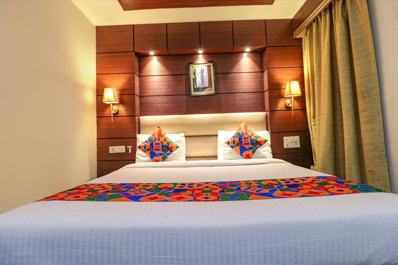 Fabhotel Admire Suites Nové Dillí Exteriér fotografie