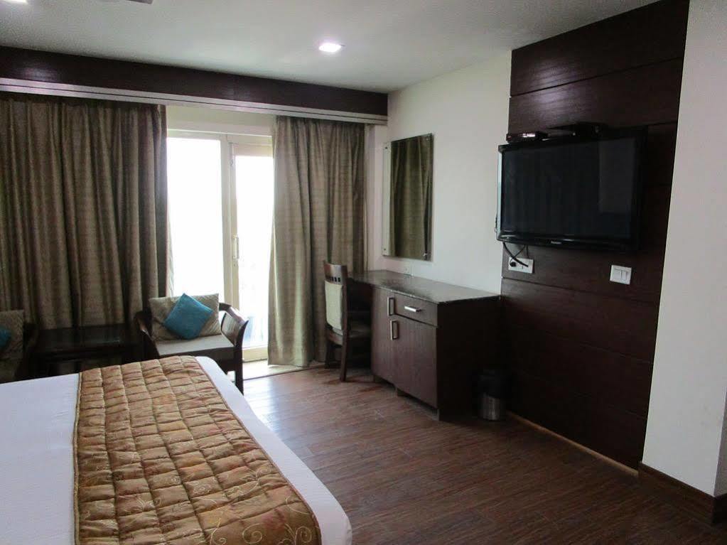 Fabhotel Admire Suites Nové Dillí Exteriér fotografie